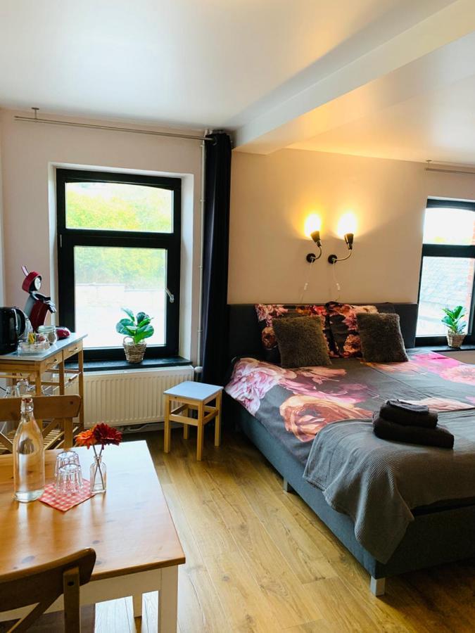 Bed and Breakfast La Fleur et Le Soleil  Durbuy Exterior foto